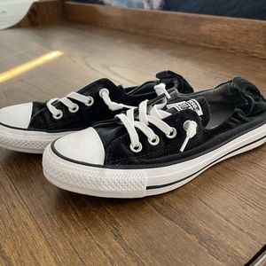 Low top all star Chuck Taylors